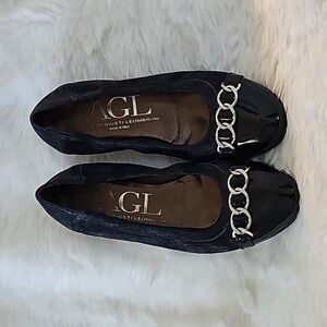 AGL navy flats